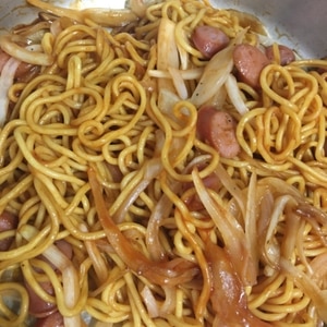 焼そば麺でナポリタン